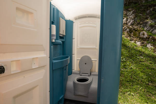 Portable Restrooms for Agricultural Sites in Ferguson, MO